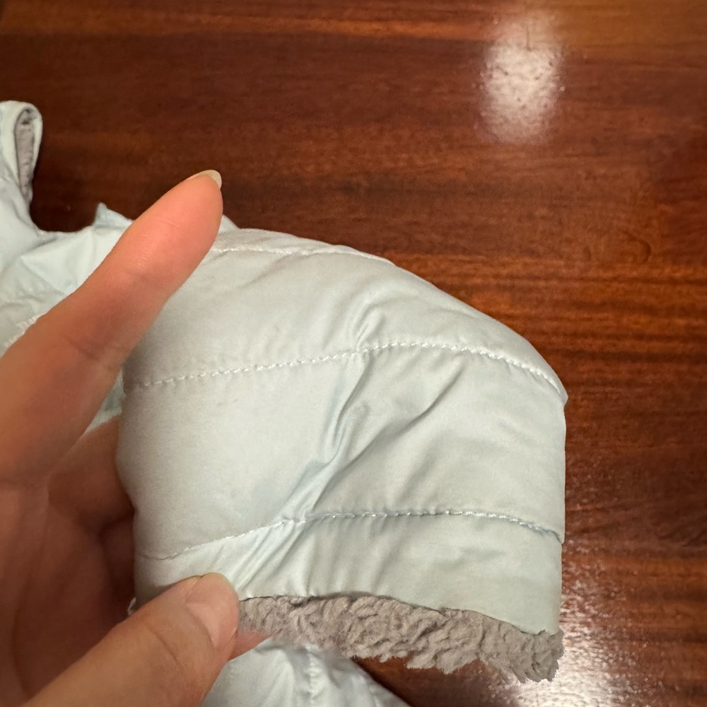 The North Face Reversible Gray Quilted Puffer Jacket - Picture 6 of 8